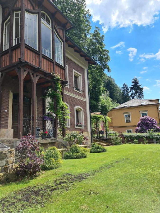 Labsky Dvur Apartment Hrensko Bagian luar foto