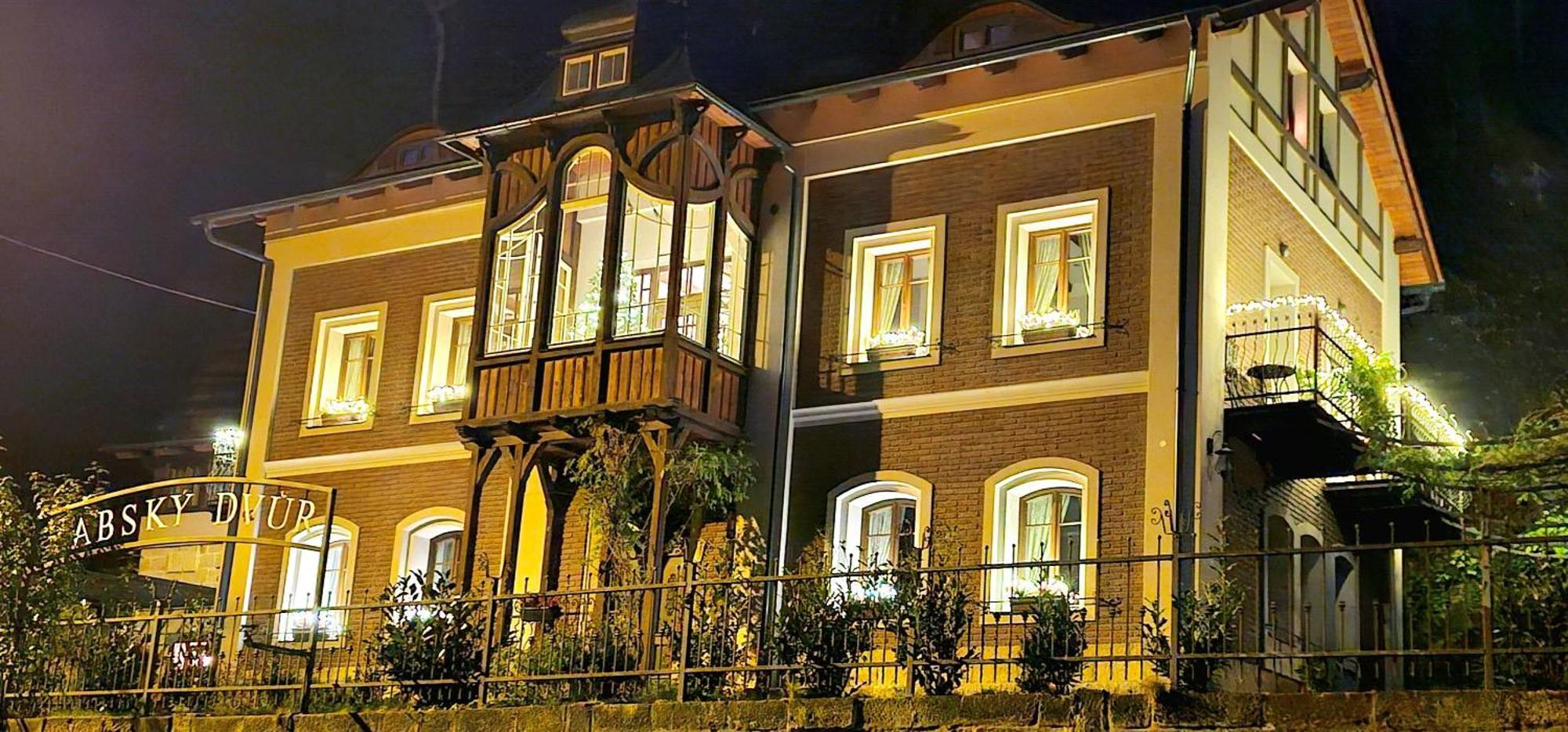 Labsky Dvur Apartment Hrensko Bagian luar foto